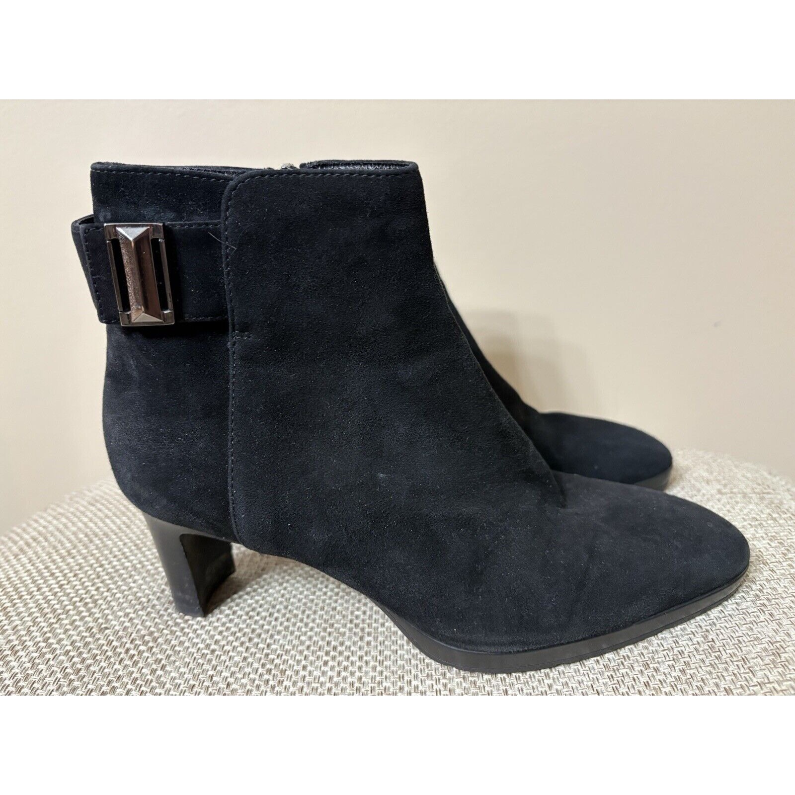 Aquatalia Daniella Suede Ankle Boots Sz 6 Black Made In Italy